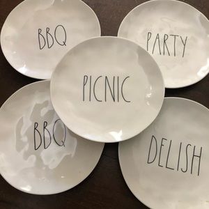 Rae Dunn 8” melamine plates 5